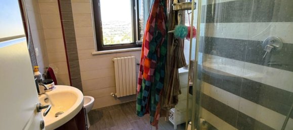 Квартира с 3 комнатами в Озимо, Италия № 283261 33