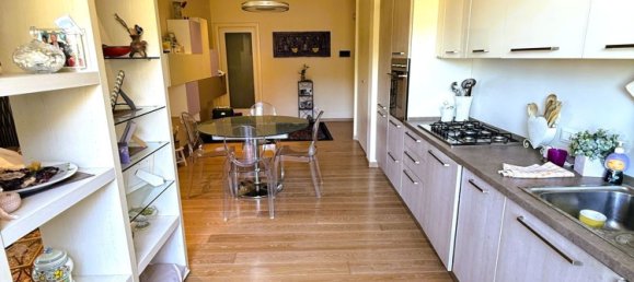 Квартира с 3 комнатами в Озимо, Италия № 283261 14