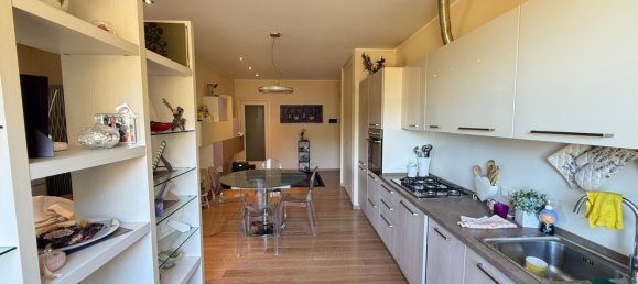 Квартира с 3 комнатами в Озимо, Италия № 283261 23