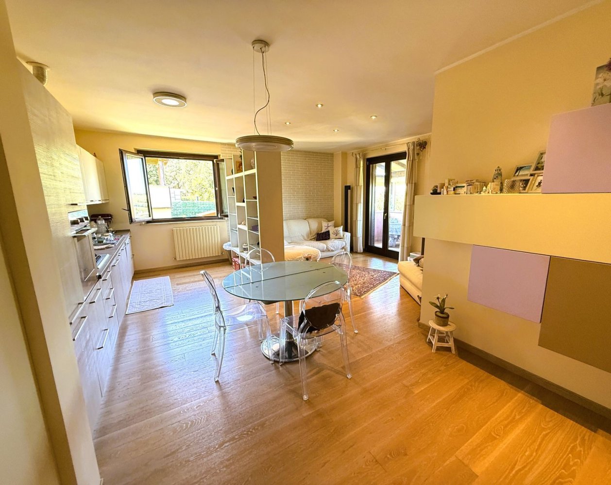 Квартира с 3 комнатами в Озимо, Италия № 283261