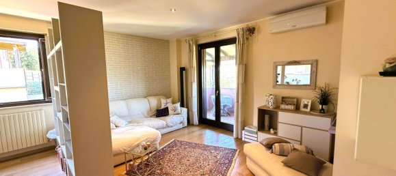 Квартира с 3 комнатами в Озимо, Италия № 283261 12