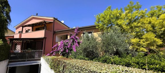 Квартира с 3 комнатами в Озимо, Италия № 283261 43