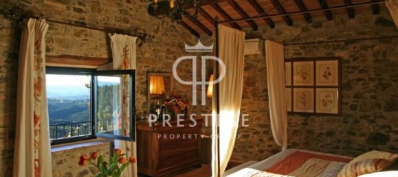 Дом с 10 спальнями в Кастеллина ин Кьянти, Италия № 175885 7