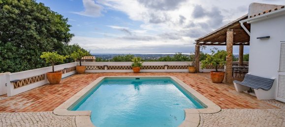 5 bedrooms House in Faro, Portugal No. 96746 3