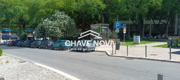 5 bedrooms Apartment in Lisbon, Portugal No. 78306 7