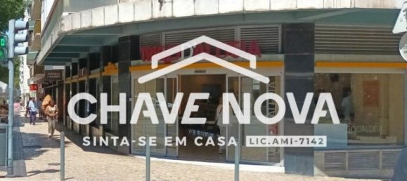 5 bedrooms Apartment in Lisbon, Portugal No. 78306 4