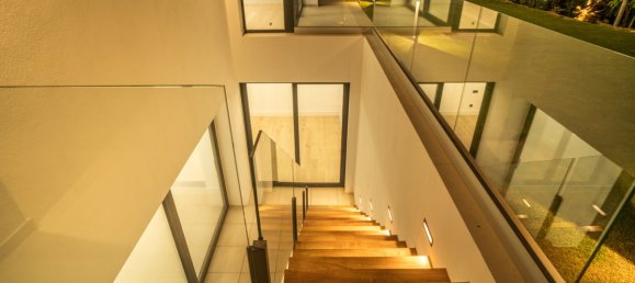 Villa de 5 dormitorios en Marbella, Spain No. 3325 10