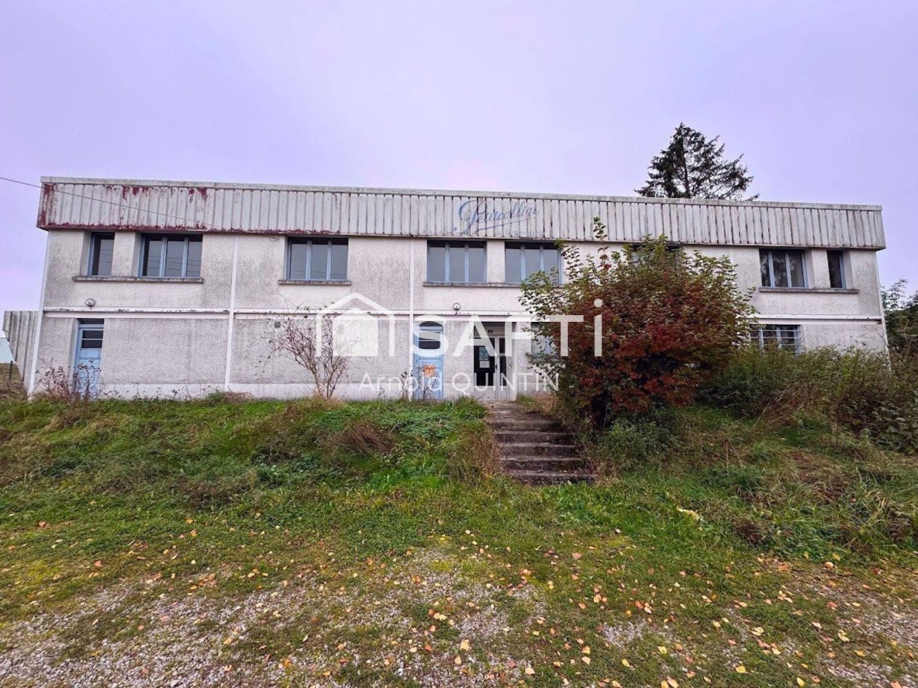 Коммерческая недвижимость 2265м² в Этен, Франция № 158322