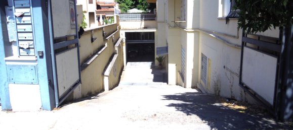383m² Parking in Rome, Italy No. 363223 5