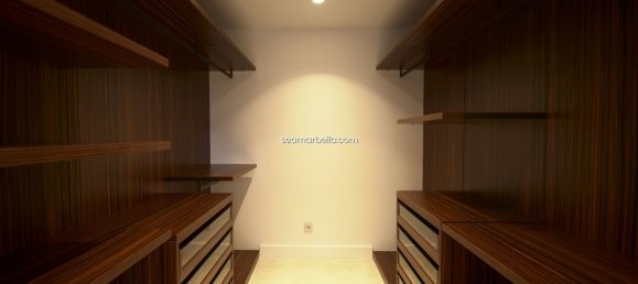 5 bedrooms Villa in Marbella, Spain No. 19599 18