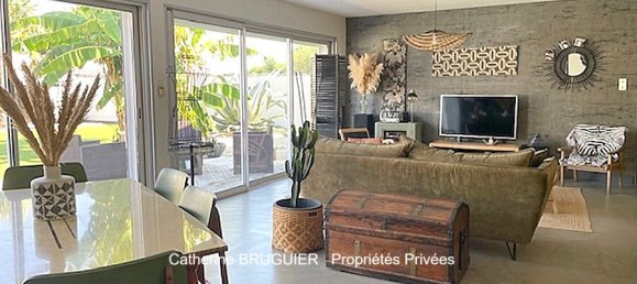 4 bedrooms House in Dompierre-sur-Mer, France No. 277283 2