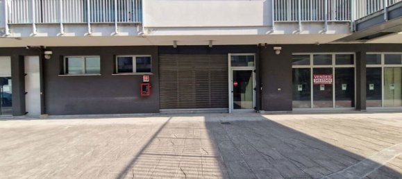 1400m² Office in Padua, Italy No. 65444 7