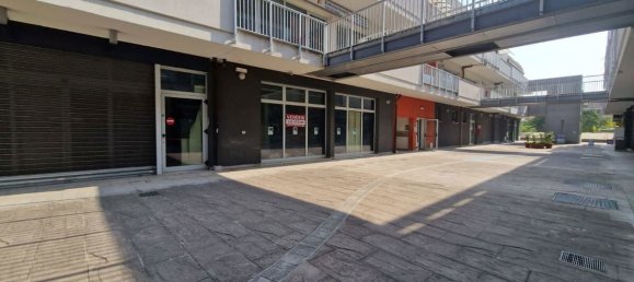 1400m² Office in Padua, Italy No. 65444 10