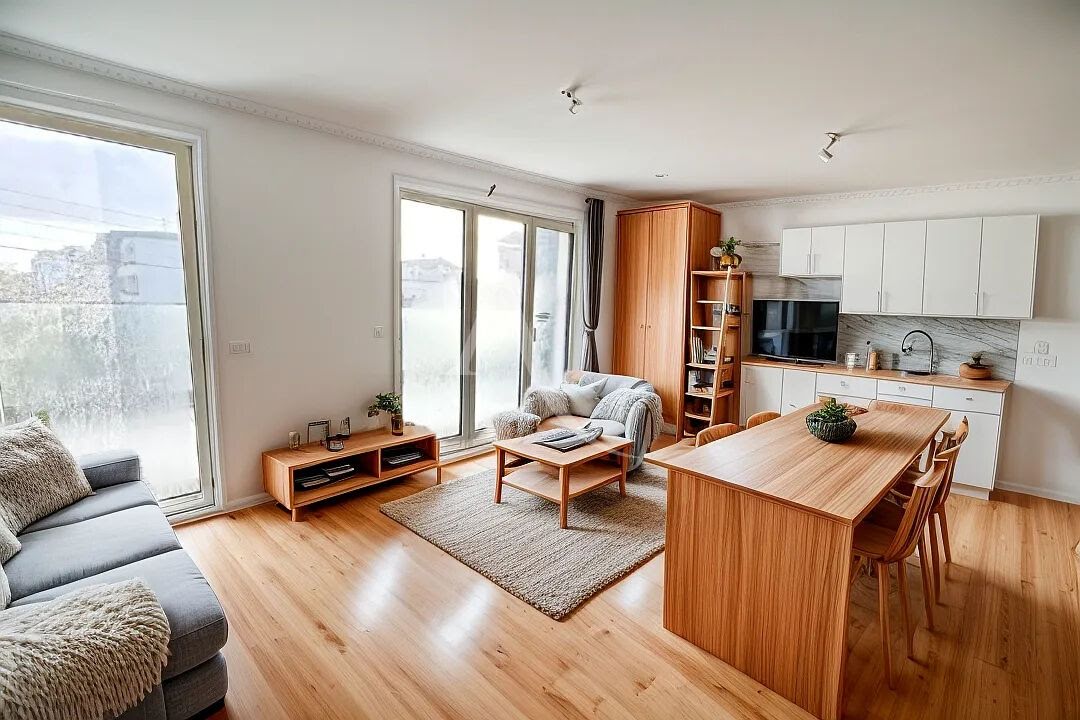 Apartamento de 2 dormitorios en Noisy-le-Grand, France No. 184004