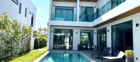 4 bedrooms Villa in Pattaya, Thailand No. 26628 9