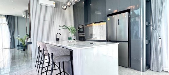 4 bedrooms Villa in Pattaya, Thailand No. 26628 13