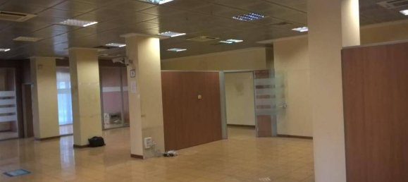 Propiedad comercial de 5 habitaciónes en Cormano, Italy No. 75796 8