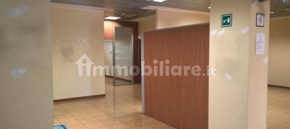 Propiedad comercial de 5 habitaciónes en Cormano, Italy No. 75796 7