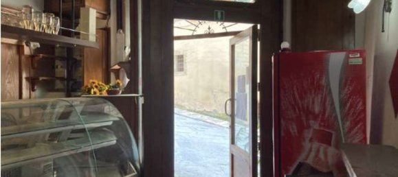 70m² Commercial property in Montepulciano, Italy No. 363563 3