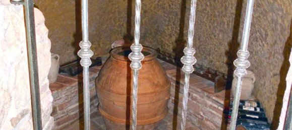 70m² Commercial property in Montepulciano, Italy No. 363563 14