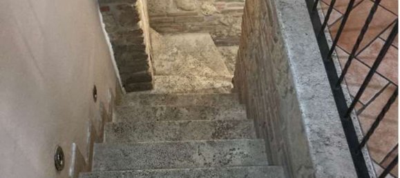 70m² Commercial property in Montepulciano, Italy No. 363563 10