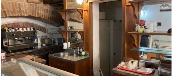 70m² Commercial property in Montepulciano, Italy No. 363563 5