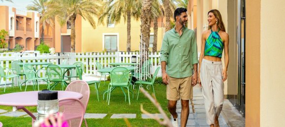 5 bedrooms Villa in Abu Dhabi Gate City, UAE No. 44439 7