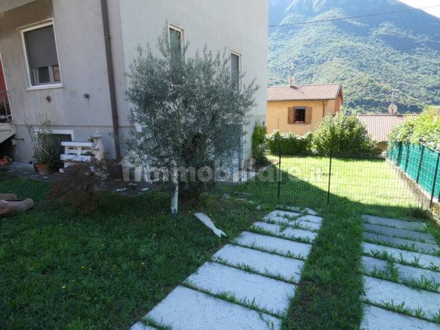 2 bedrooms Villa in Caino, Italy No. 355072