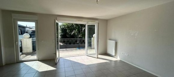 2 Schlafzimmer Wohnung in Pau, France, Nr. 304800 4