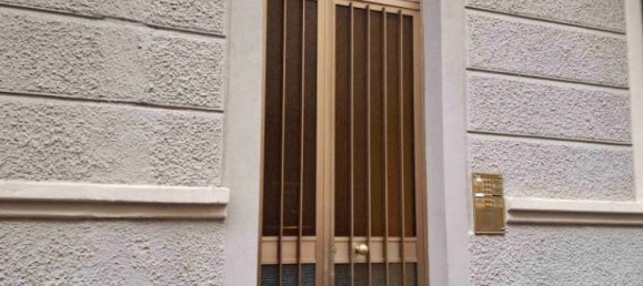 2 Schlafzimmer Wohnung in Turin, Italy, Nr. 379920 3