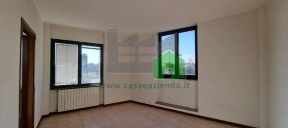 2غرفة مكتب في Pessano con Bornago, Italy رقم 80434 7