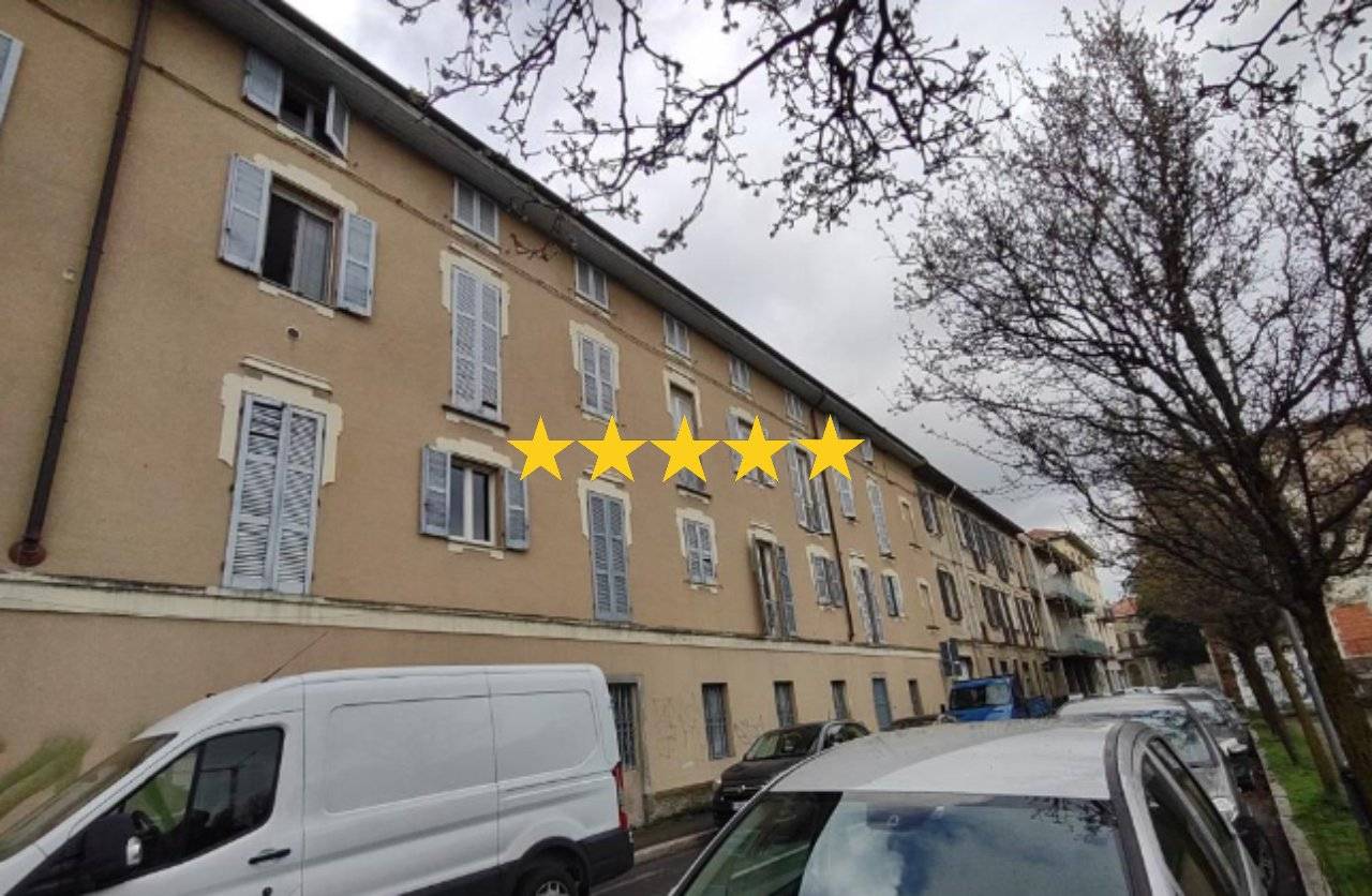 Apartamento T2 em Busto Arsizio, Italy N.º 375751