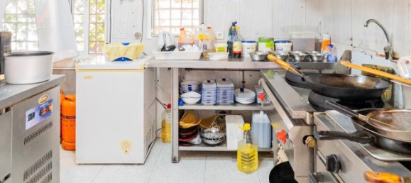 Gewerbliche Immobilie in Marbella, Spain 86m², Nr. 171536 10