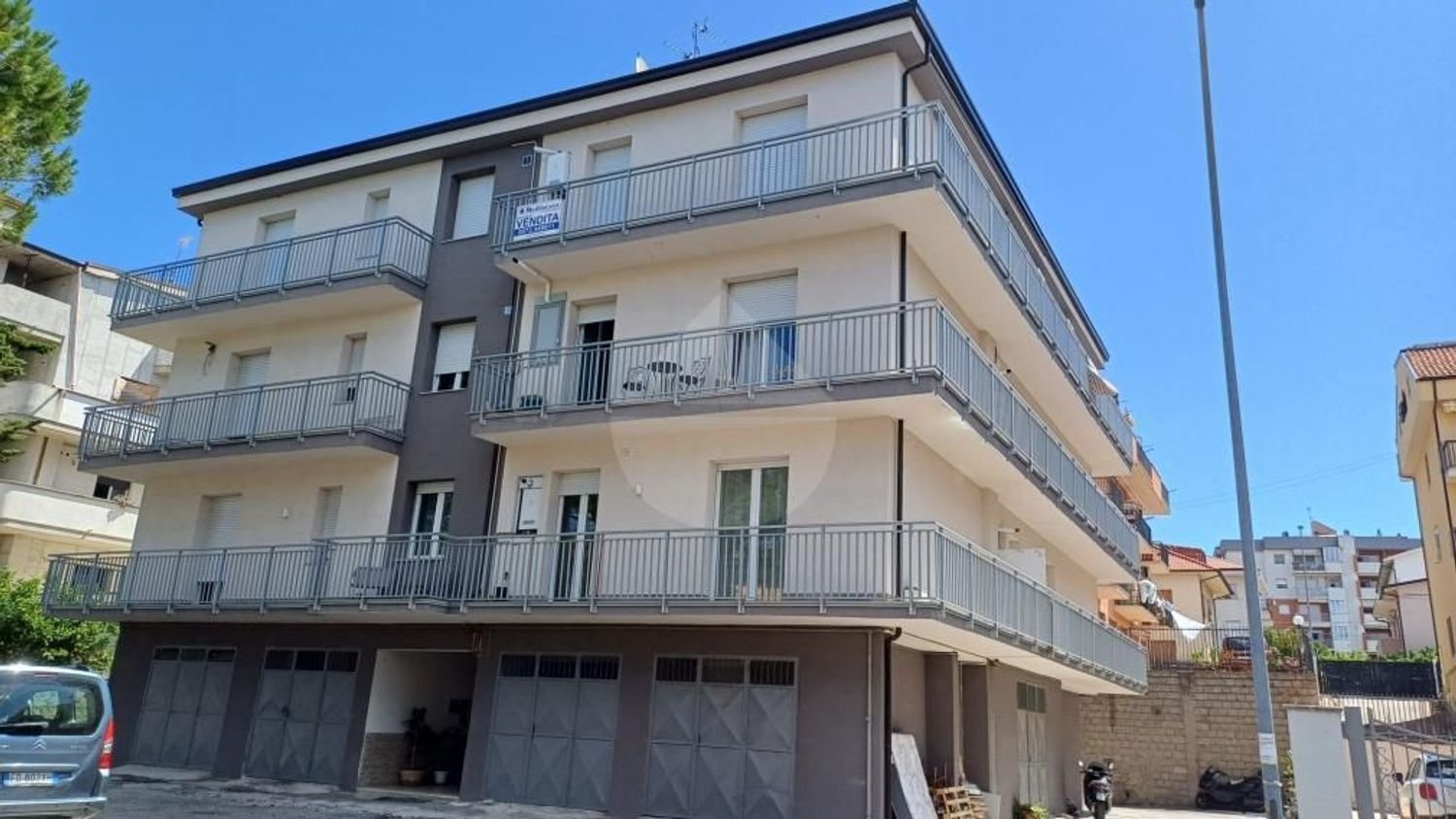 4غرفة شقة في San Salvo, Italy رقم 274105