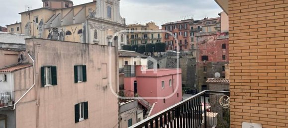 3 rooms Apartment in Marino, Italy No. 40403 10