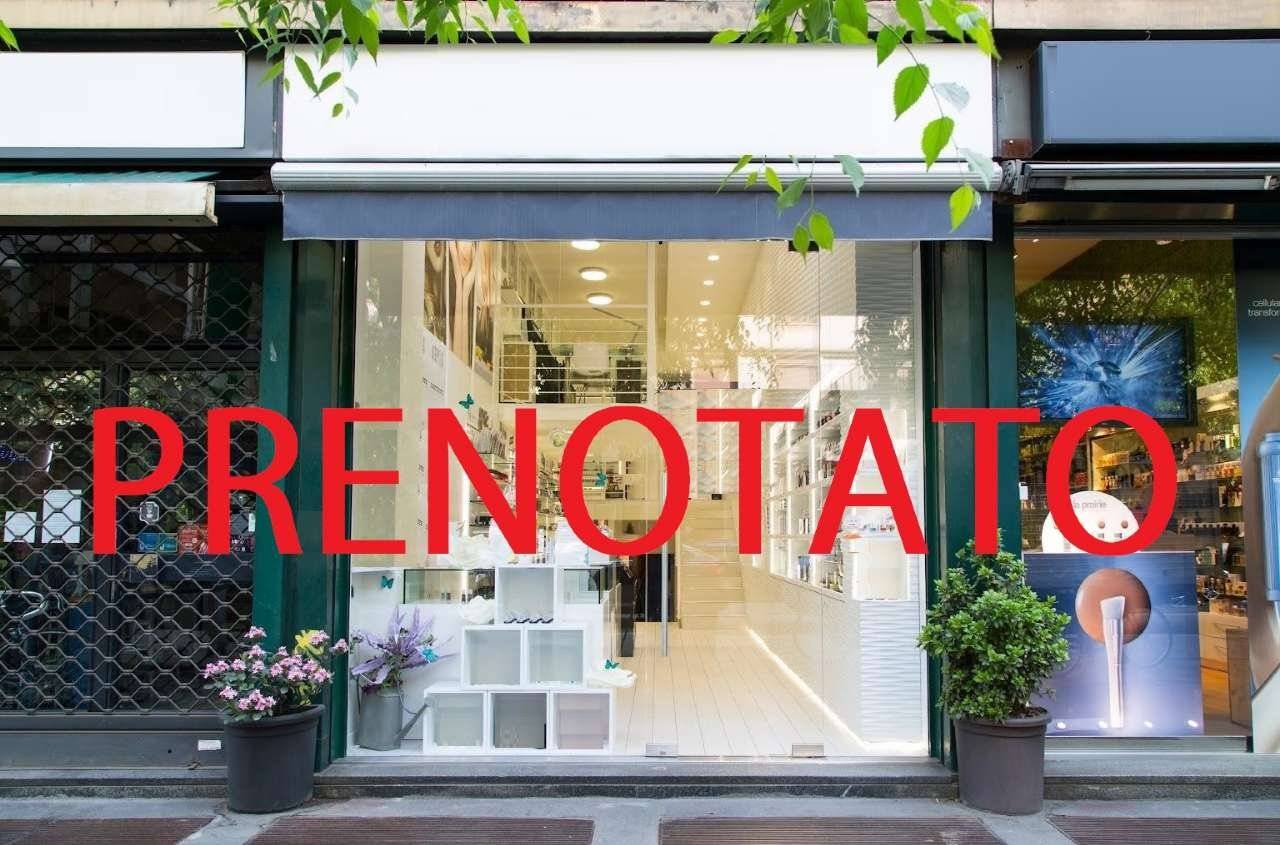 5 rooms Commercial property in Milan, Italy No. 240838