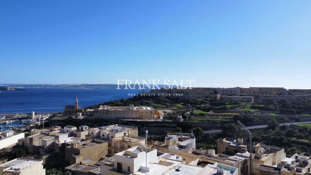 3 bedrooms Maisonette in Ghajnsielem, Malta No. 856