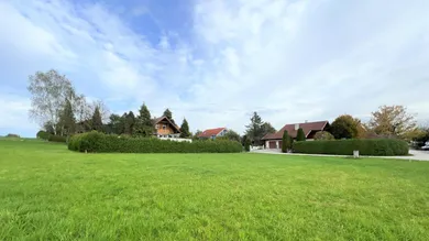  Land in Moosdorf, Austria No. 162988