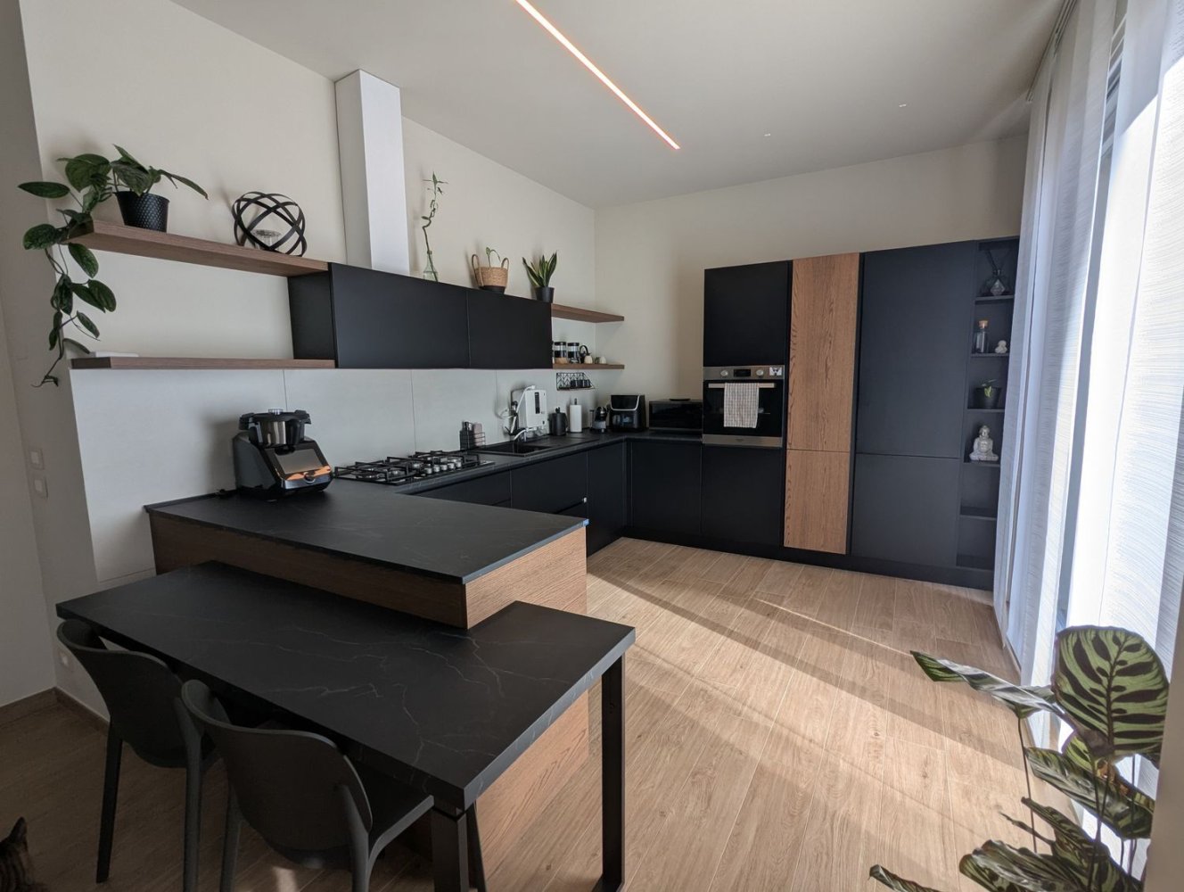 6 bedrooms Apartment in Montegranaro, Italy No. 396150