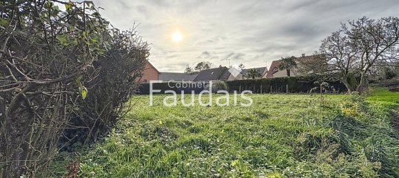  قطعة أرض في Saint-Clair-sur-l'Elle, France رقم 110874 3