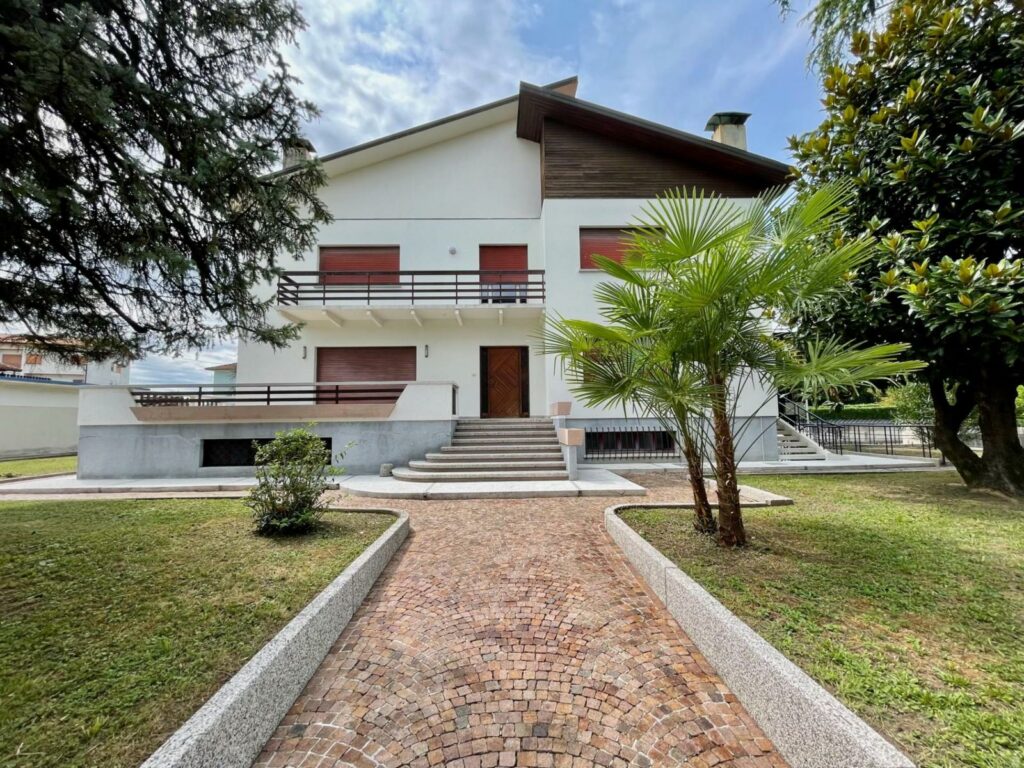 4 Schlafzimmer Villa in Pordenone, Italy, Nr. 361552