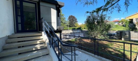 4 Schlafzimmer Villa in Pordenone, Italy, Nr. 361552 5