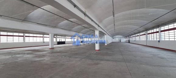 6 rooms Commercial property in Lissone, Italy No. 129561 5