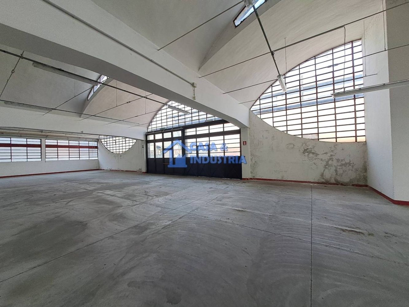 6 rooms Commercial property in Lissone, Italy No. 129561