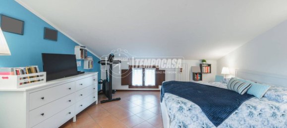 3 bedrooms Duplex in Correggio, Italy No. 321323 20