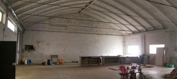 Gewerbliche Immobilie in Sinalunga, Italy 400m², Nr. 61313 18