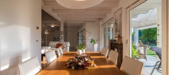 5 bedrooms Villa in Ponte San Nicolò, Italy No. 329092 7