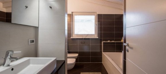 5 bedrooms Villa in Ponte San Nicolò, Italy No. 329092 27