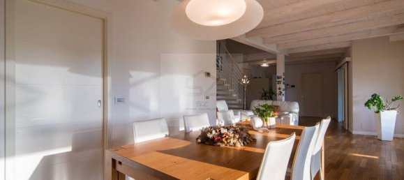 5 bedrooms Villa in Ponte San Nicolò, Italy No. 329092 9