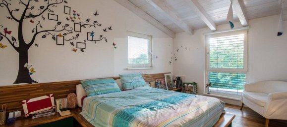 5 bedrooms Villa in Ponte San Nicolò, Italy No. 329092 16